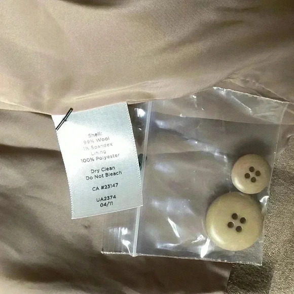 Talbots NWOT TAN 99% Wool Blazer Size 16P - Picture 10 of 11